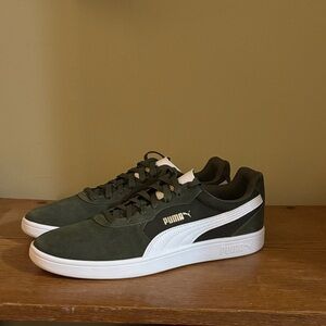 Puma Men's Olive Green and White Sneakers